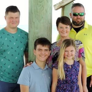 Meet your Posher, Sandy